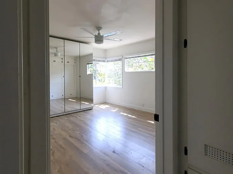 451 San Vicente Blvd — Photo 9