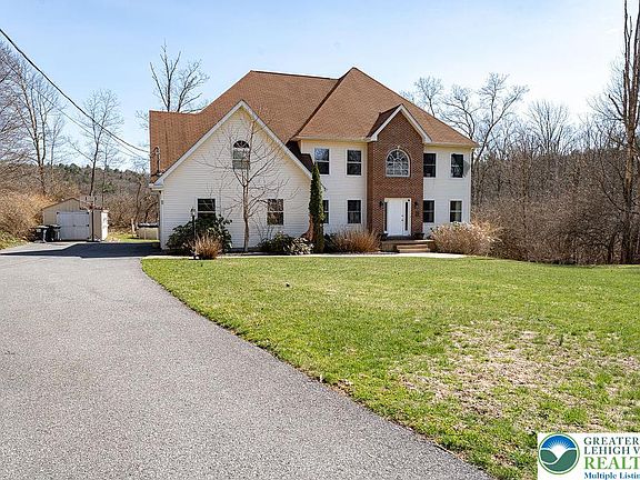 4th image of 2510 Rising Hill Dr