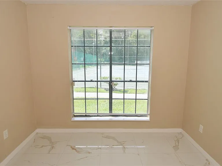 8764 Mallard Reserve Dr #101 — Photo 7