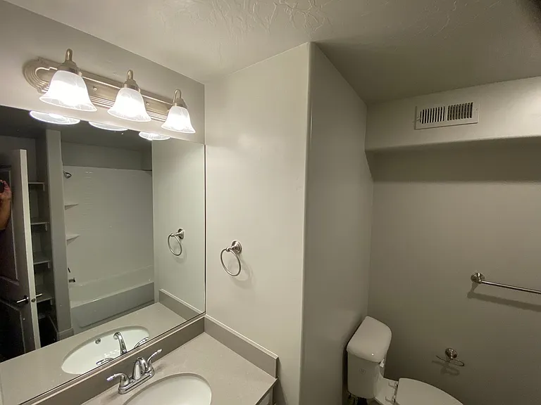 184 N Lone Rock Dr #B403 — Photo 7