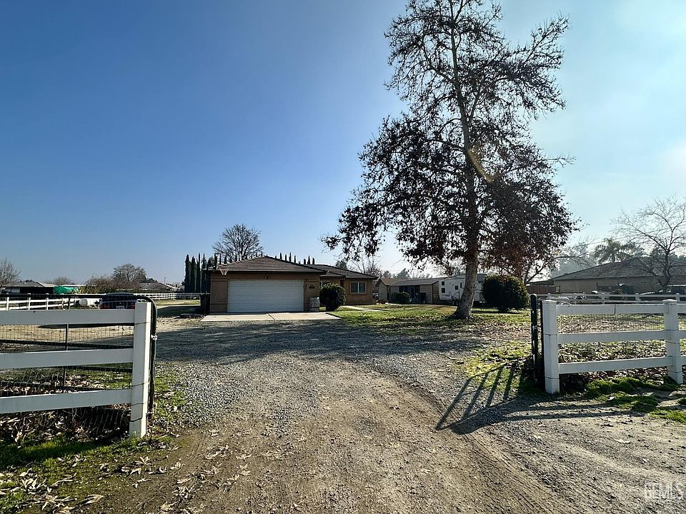 5616 Banning St, Bakersfield, CA 93314 | Zillow