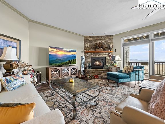 3rd image of 575 Craggy Pointe #13D