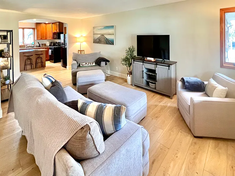 17341 Villa Park Ave — Photo 2