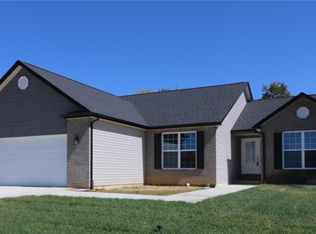 7008 Milburn Estates Dr, O Fallon, IL 62269