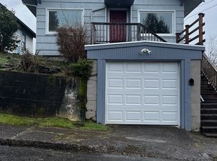 1832 4th St, Astoria, OR 97103