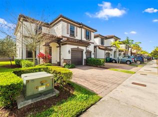 9000 NW 183rd St, Hialeah, FL 33018