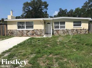 9242 82nd Way, Seminole, FL 33777