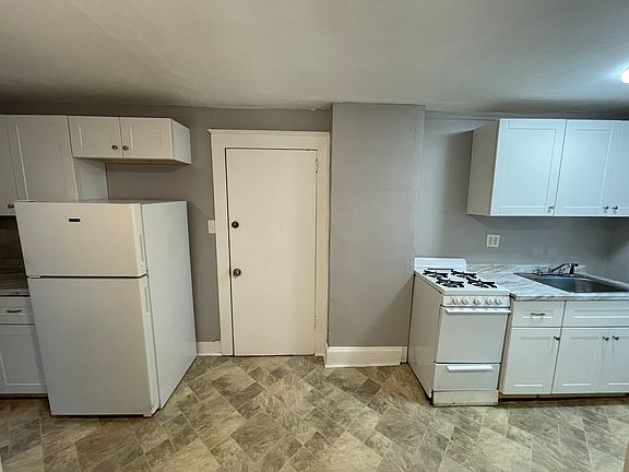4th image of 1213 Marion St #3R
