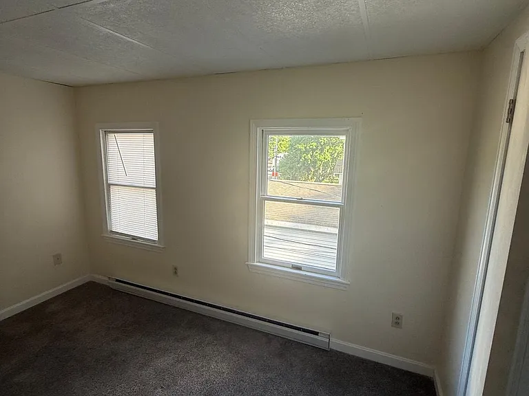 31-37 Leicester St #3 — Photo 4