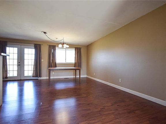 5th image of 6443 Leawood Dr