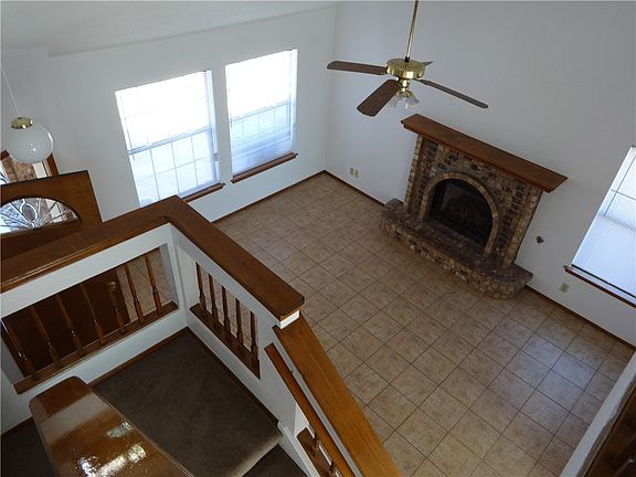 5th image of 11128 Loma Roja Dr