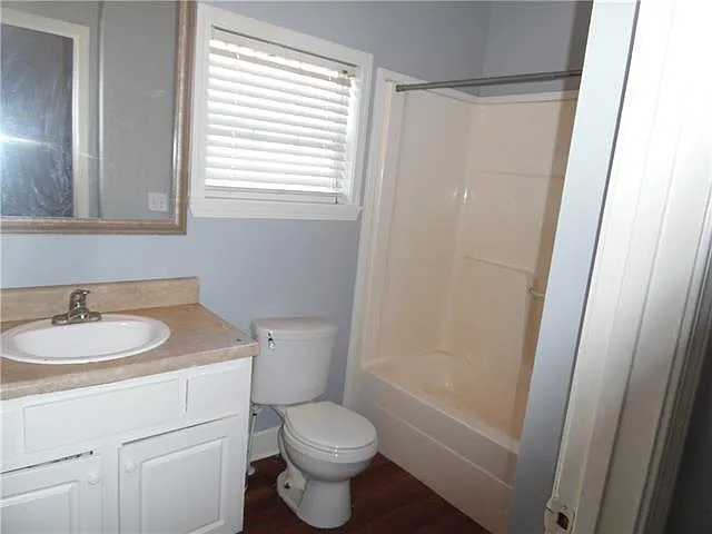 3 bed, 2.0 bath, 861 sqft, $1,400 — Photo 4