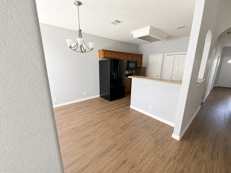 101 Kathryn Cv — Photo 10