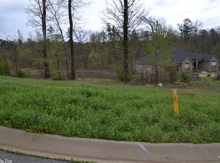 28 Waters Edge Dr, Little Rock, AR 72204
