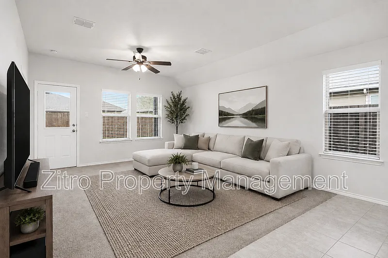 3 bed, 2.0 bath, 1333 sqft, $1,850 — Photo 4