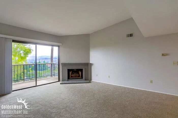 2 bed, 2.0 bath, 1134 sqft, $3,000 — Photo 3
