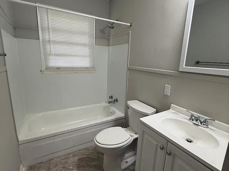 126 Sherwood Dr — Photo 8