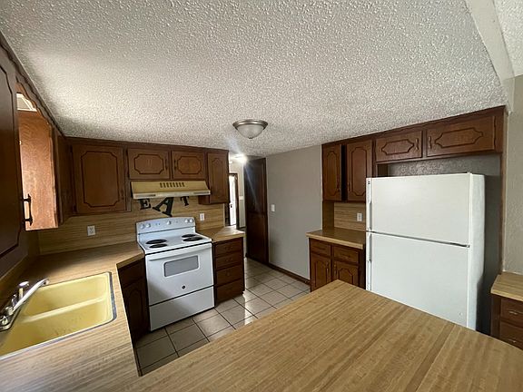 2nd image of 7219 Edenborough Dr