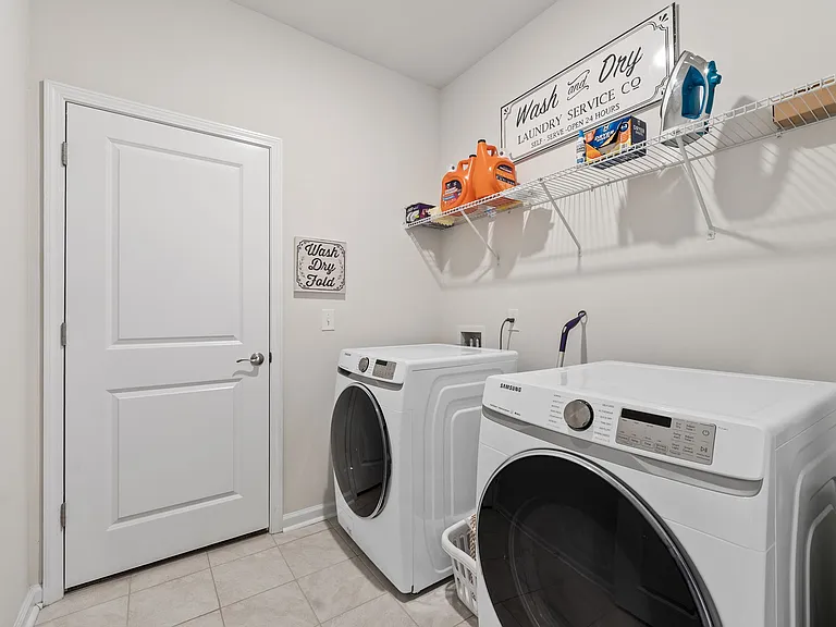173 Greenwich Dr — Photo 37