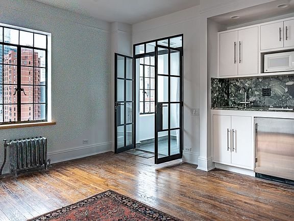 4th image of 45 Tudor City Pl APT 2105