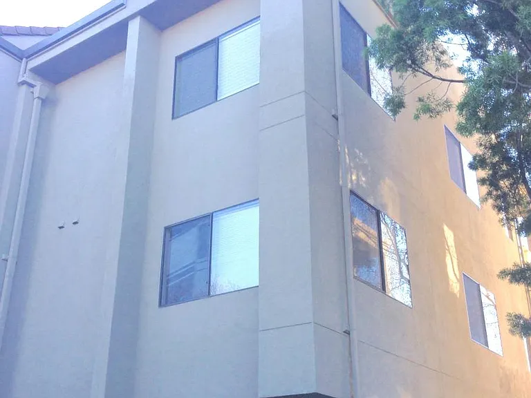 River St — Photo 10