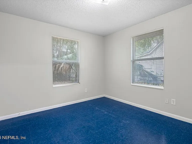 850 Spearing St — Photo 13
