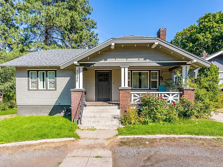 2227 S Grand Blvd — Photo 16