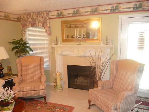 5th image of 4404 Graystone Ln