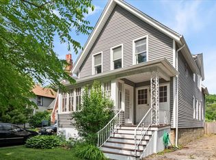 1621 Florence Ave, Evanston, IL 60201