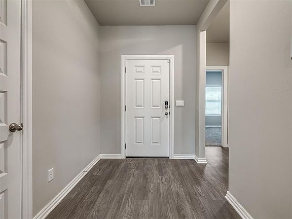 3rd image of 2709 Alice Way