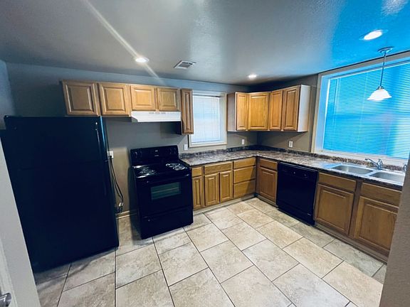 5th image of 531 E Oak Ave #1005-33