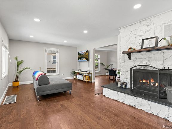 4th image of 1111 E Dartmouth Avenue