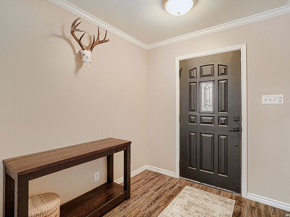 5th image of 258 JORDAN PL