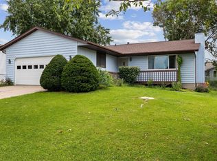 3099 3rd St, Marion, IA 52302