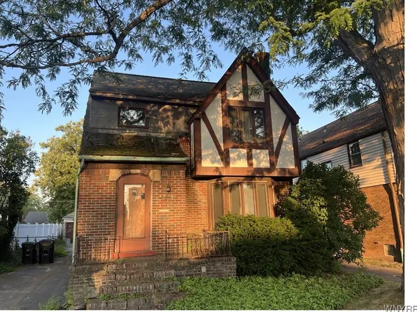 223 Louvaine Dr, Buffalo, NY 14223