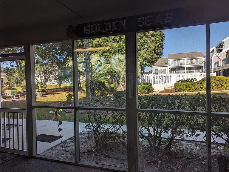 1851 Colony Dr #4C — Photo 6