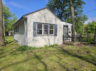 944 Hovey St, Gary, IN 46406