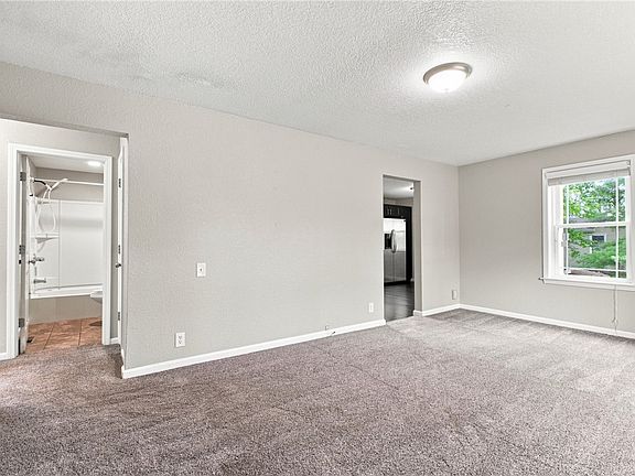 4th image of 1910 Harrison Ave