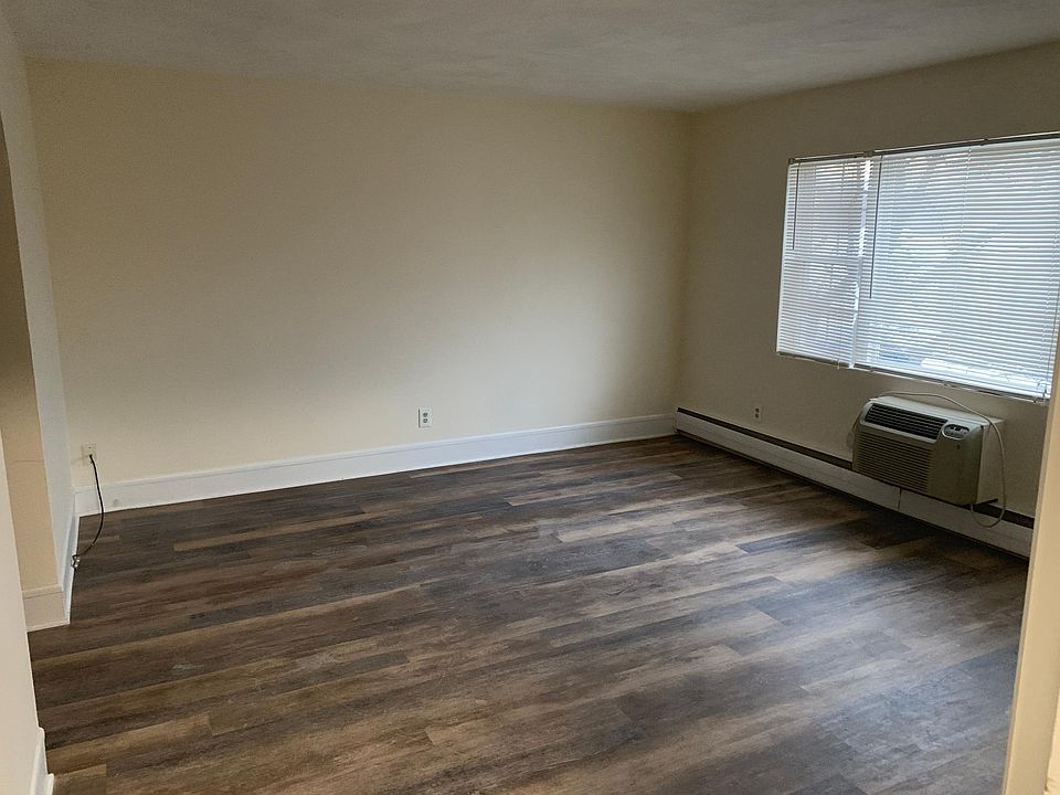 1st image of 280 Ferris Ave APT 305C