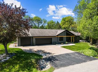 195 Harrys Gtwy, Appleton, WI 54914