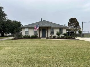 121 Luke Dr, Des Allemands, LA 70030