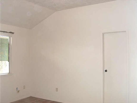 M/ Bedroom