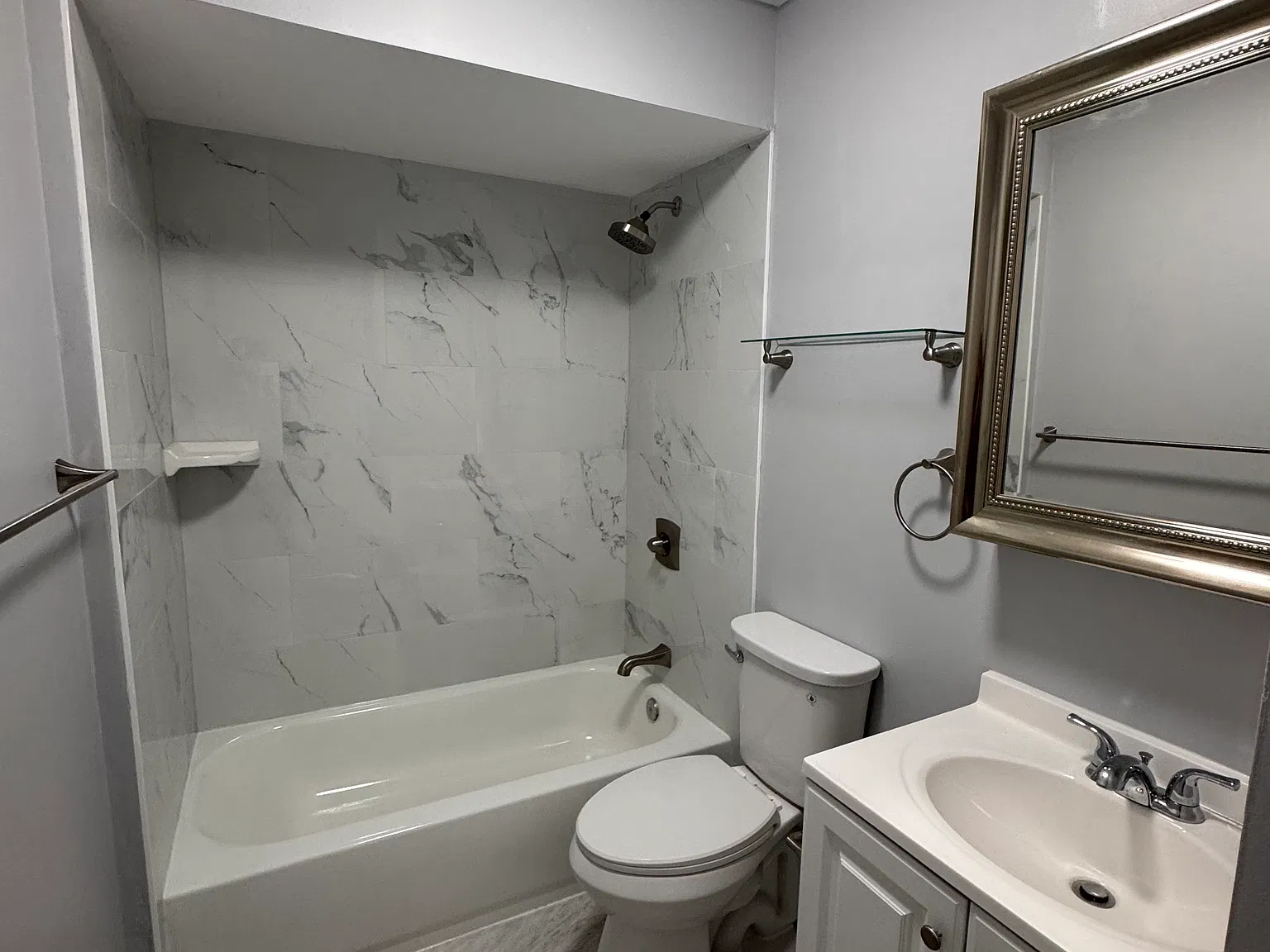 2 bed, 1.5 bath, 950 sqft, $3,000 — Photo 3
