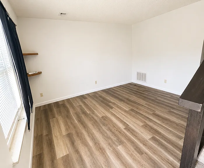 2038 Essex Dr #2038 — Photo 2