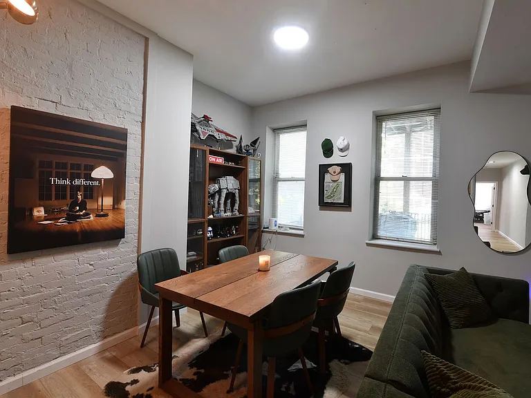 810 Russell Blvd #A | Soulard 63104 — Photo 3