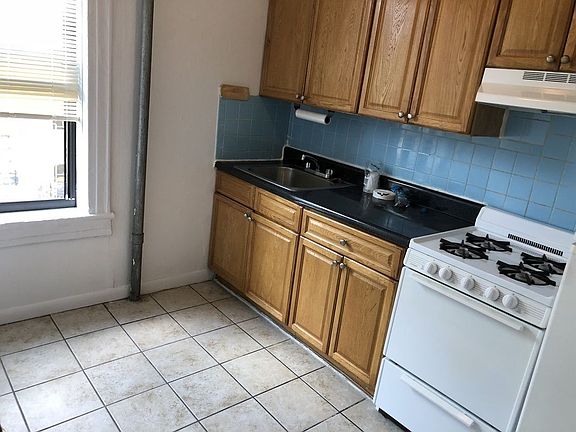 4th image of 4214 30th Ave