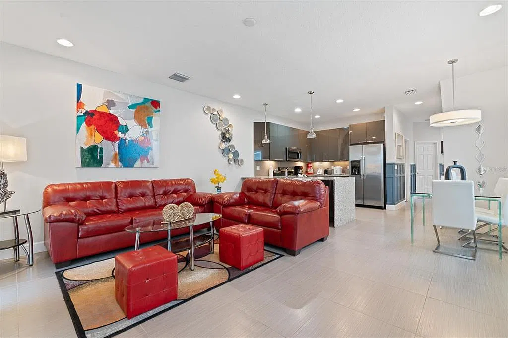 3 bed, 2.0 bath, 1512 sqft, $2,500 — Photo 3