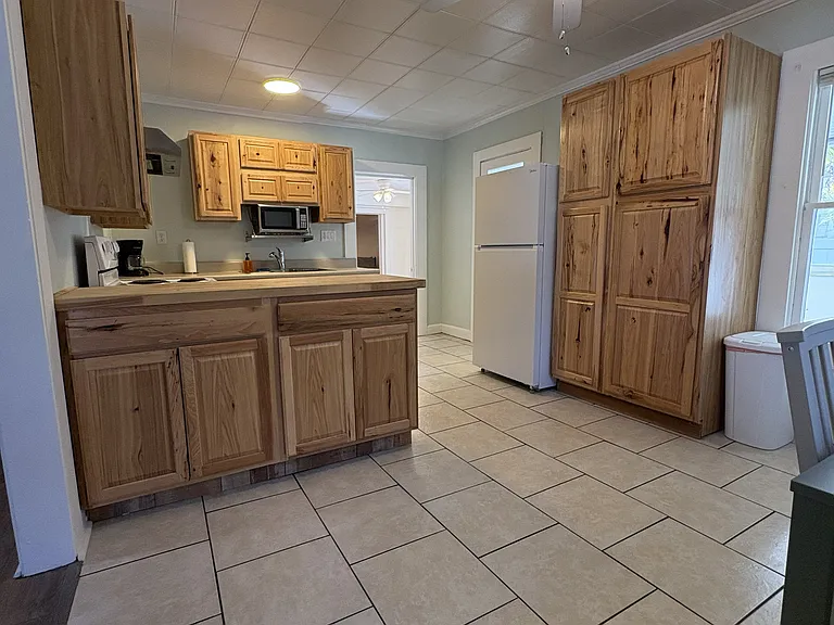 1235 Bass Blvd — Photo 3