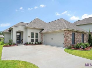 8242 Valencia Ct, Baton Rouge, LA 70820