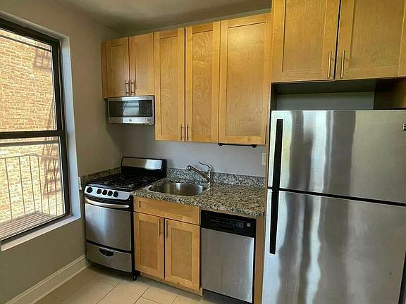 5th image of 87 Hamilton Pl APT 5B